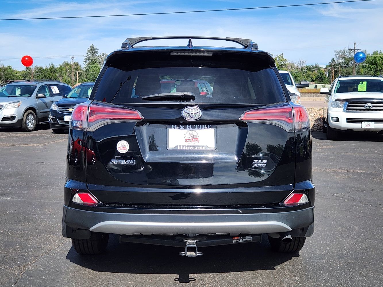 2016 Toyota RAV4 XLE photo 3