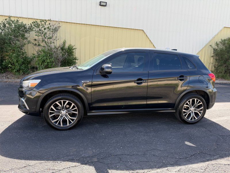 2018 Mitsubishi Outlander Sport 2.0 ES AWC CVT's photo