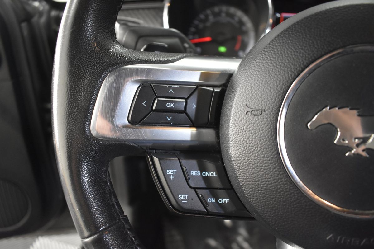 2017 Ford Mustang V6