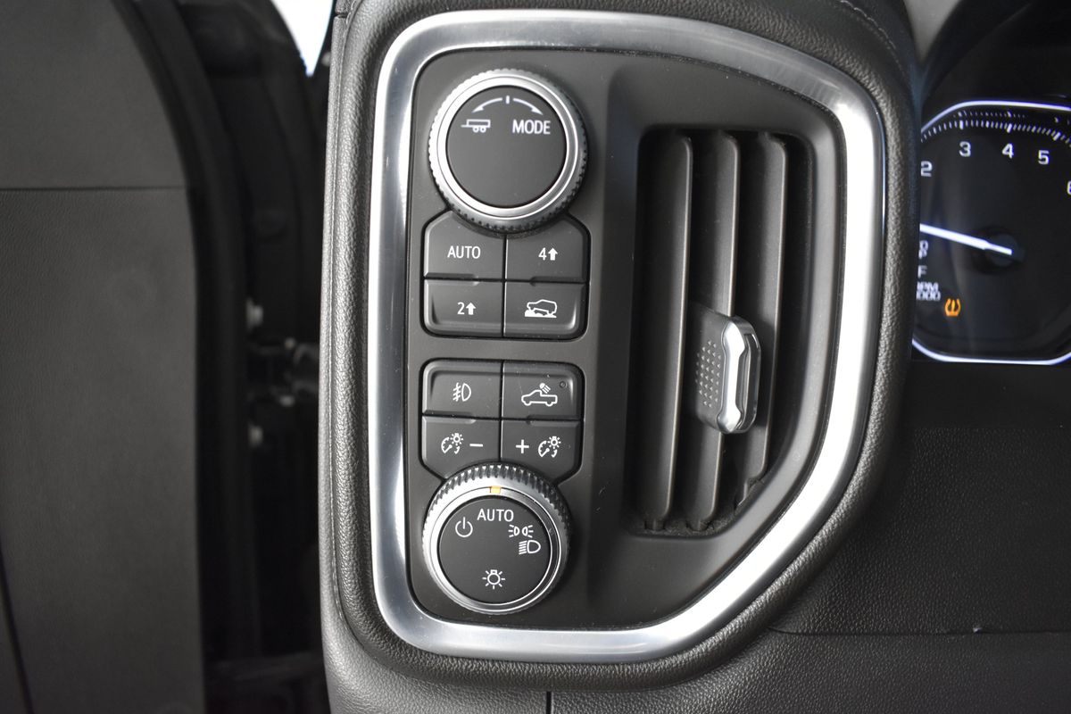 2020 GMC Sierra 1500 4WD Crew Cab Short Box Elevation