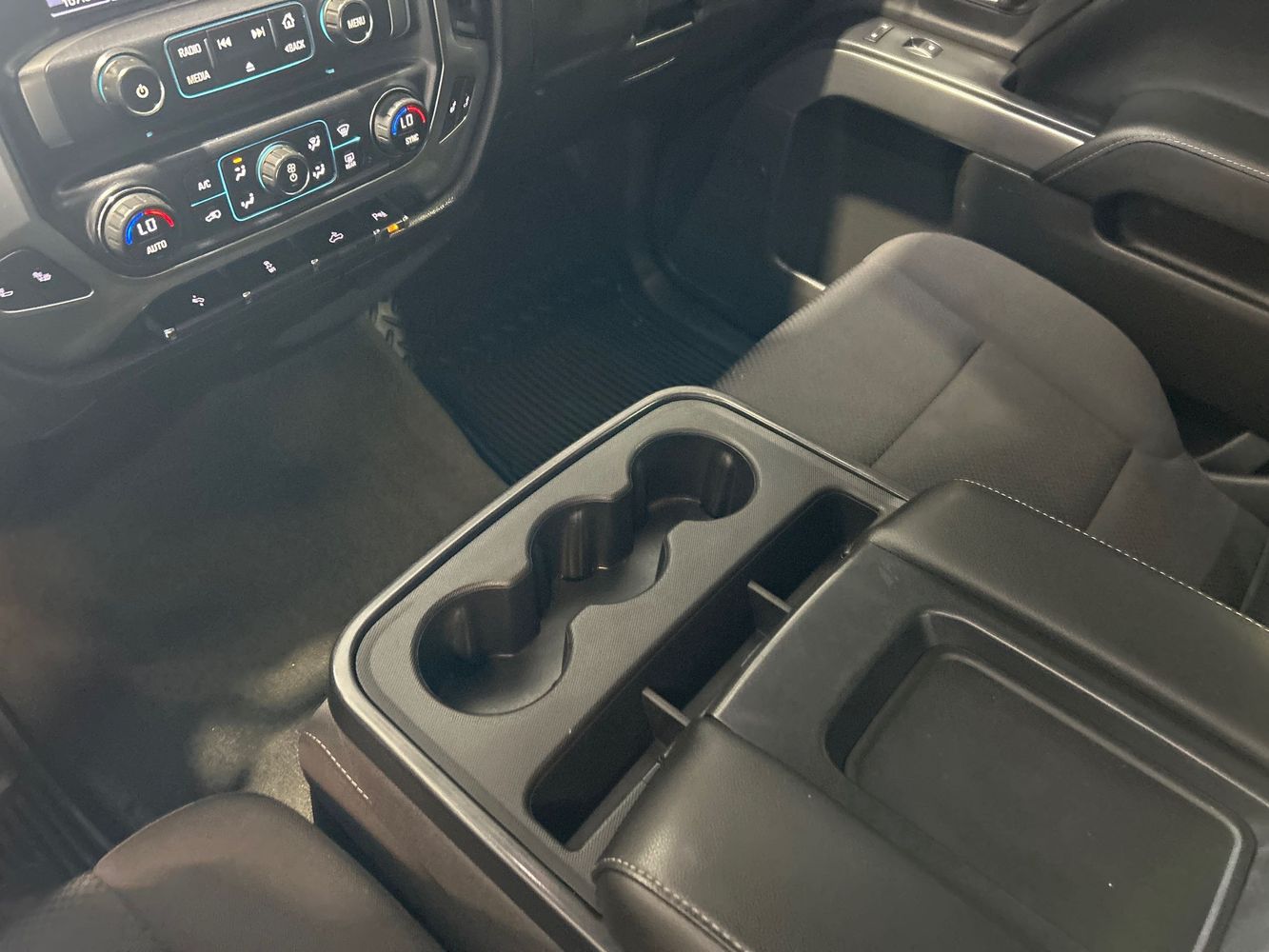 2015 Chevrolet Silverado 1500 photo 9