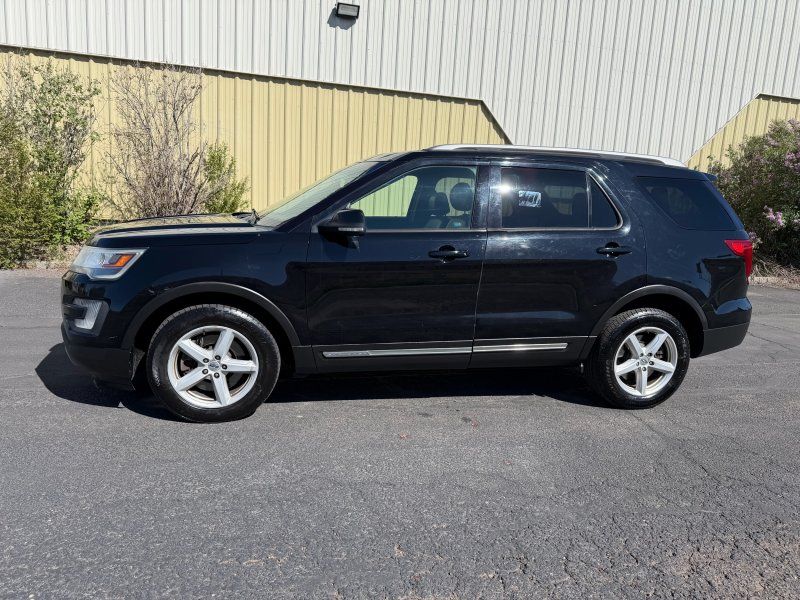 Black 2016 Ford Explorer XLT 4WD SUV / Crossover All-Wheel Drive 6-Speed Automatic