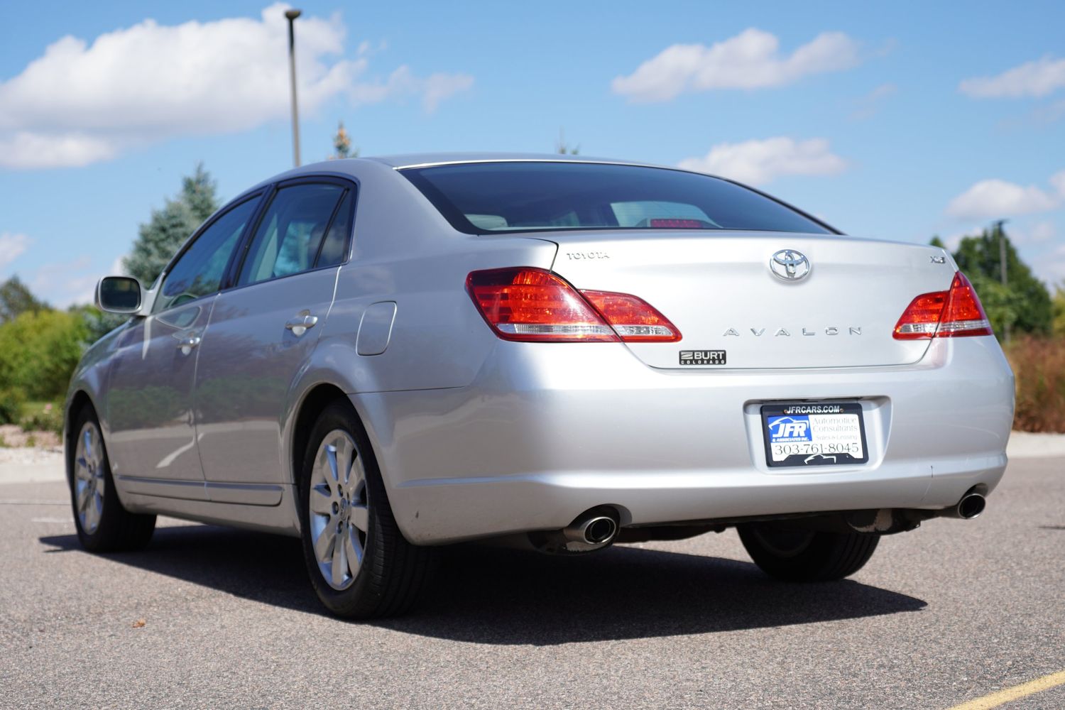 2006 Toyota Avalon XLS photo 2