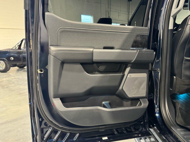 2024 Ford F-350 Super Duty Lariat, photo 12