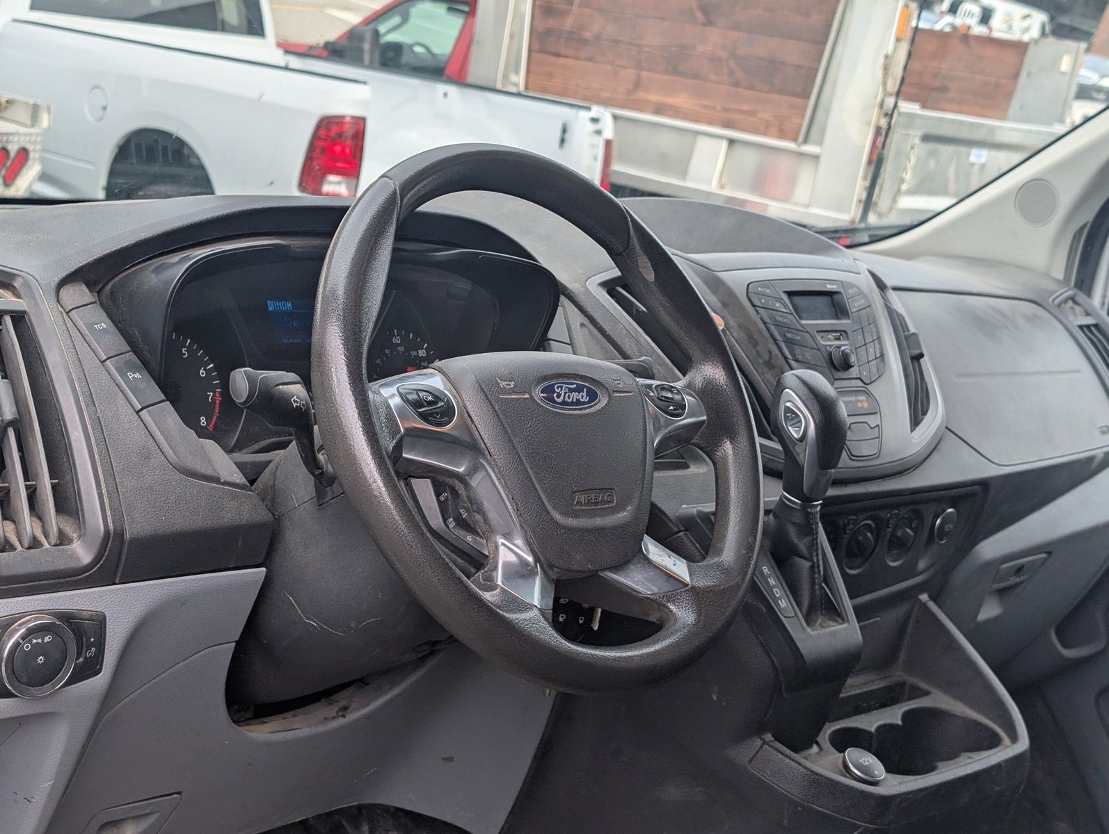 2018 Ford Transit-350 36