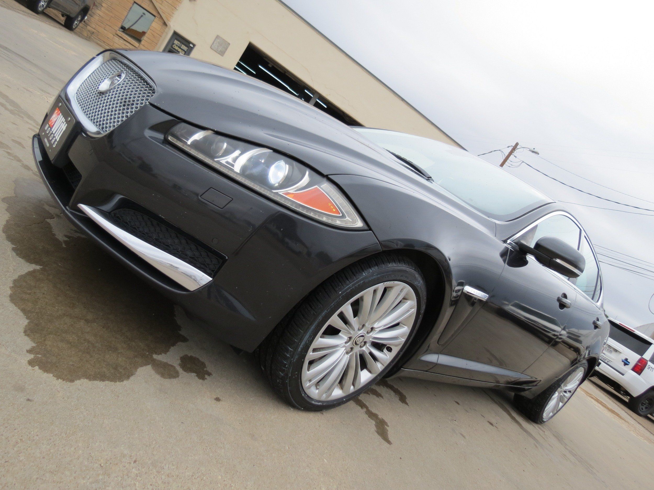 2012 Jaguar XF Portfolio's photo