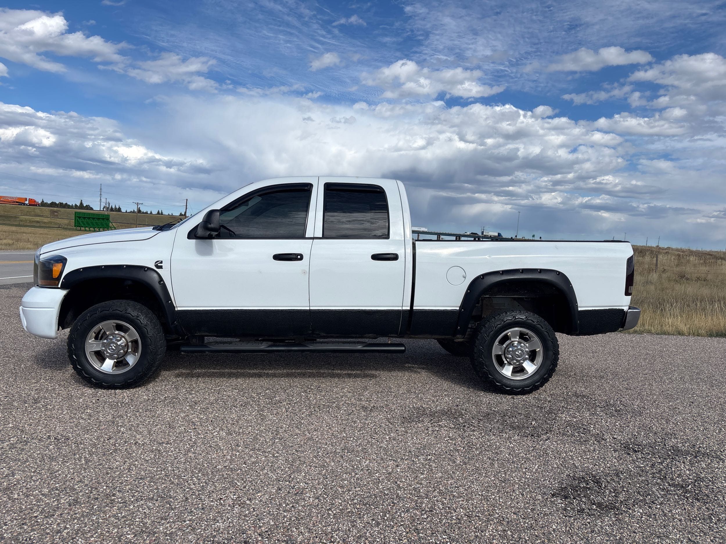 2006 Dodge Ram SLT photo 2