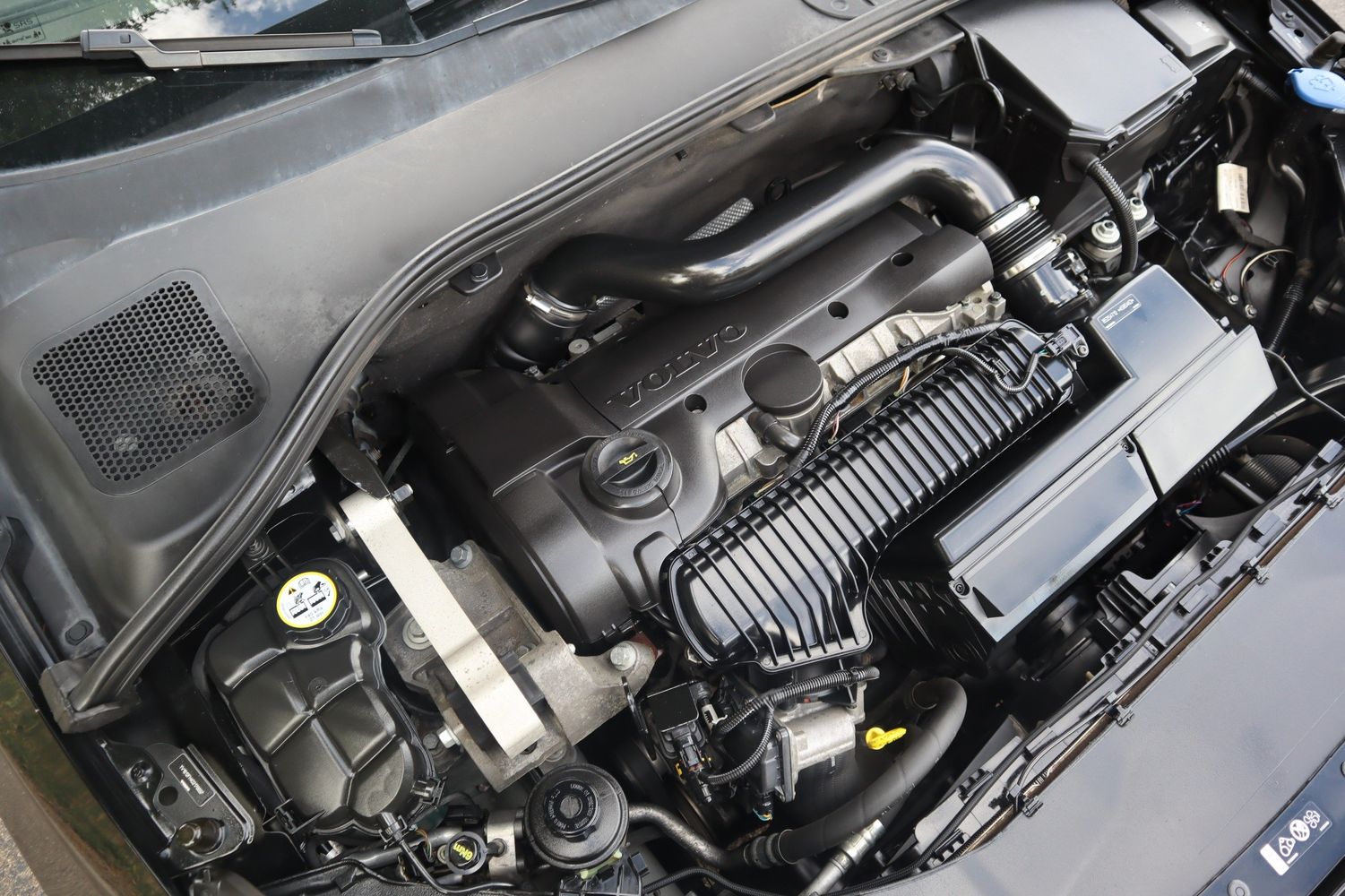 Volvo S60 T5 Engine