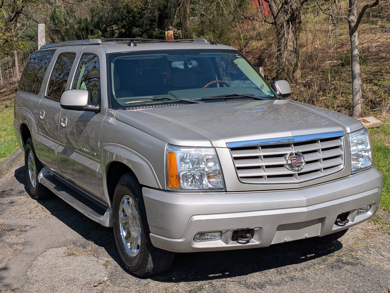 2004 Cadillac Escalade ESV 4