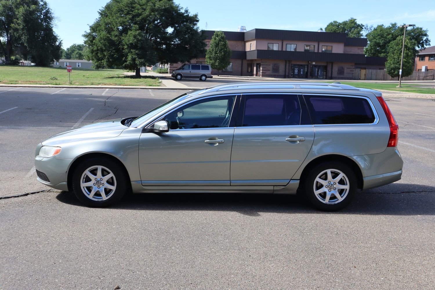 2008 Volvo V70 3.2 Victory Motors of Colorado