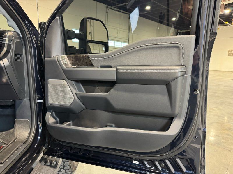 2024 Ford F-350 Super Duty Lariat, photo 21