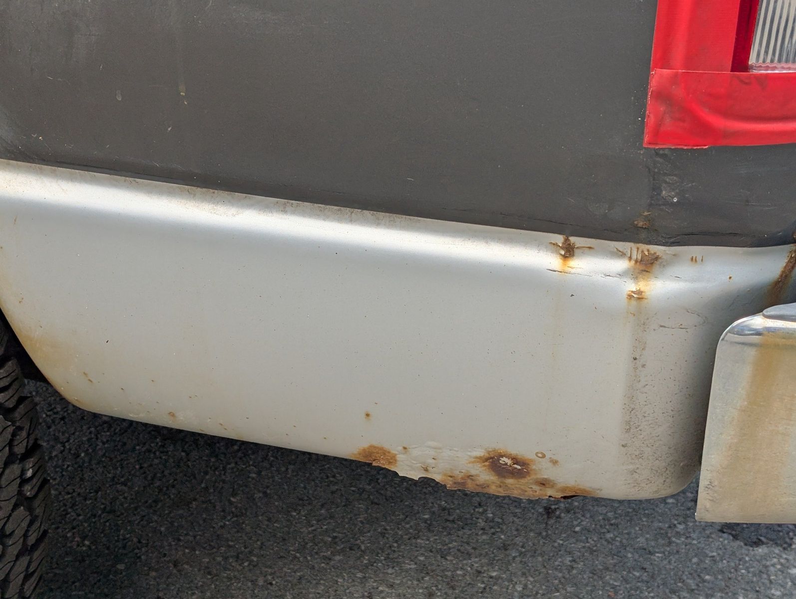 2004 Dodge Ram 3500 36