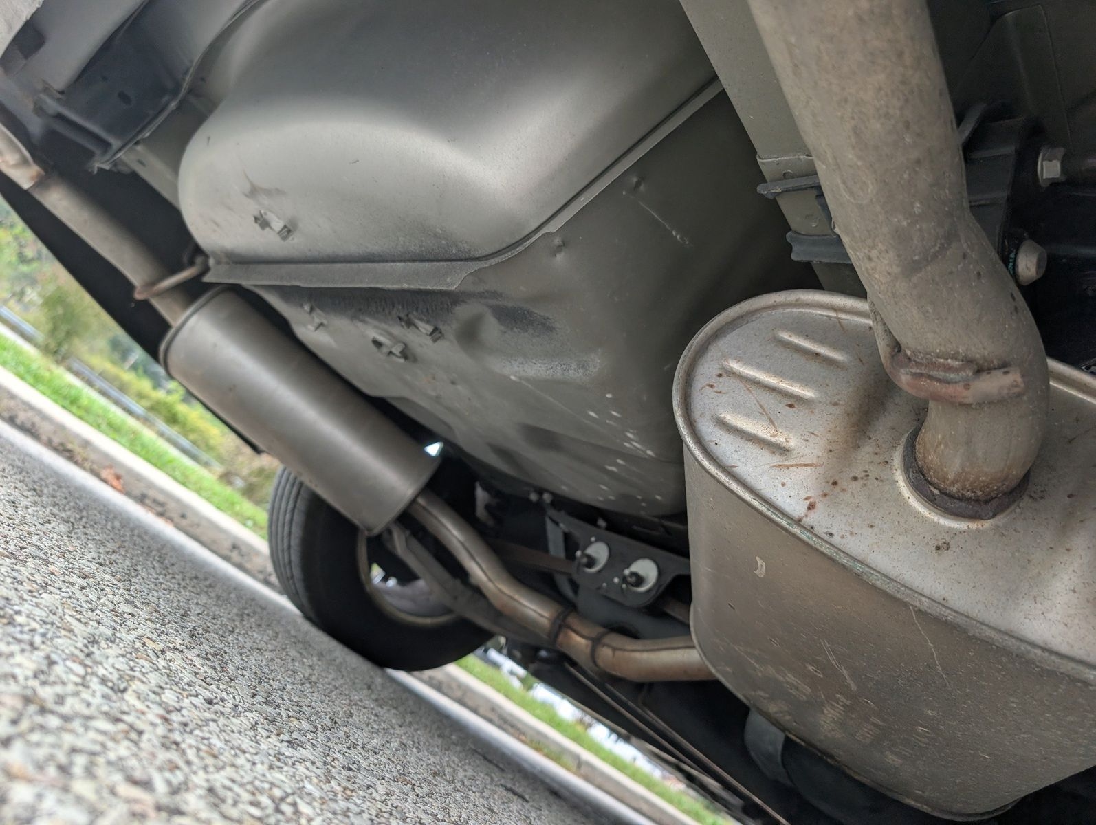 2005 Cadillac DeVille 141