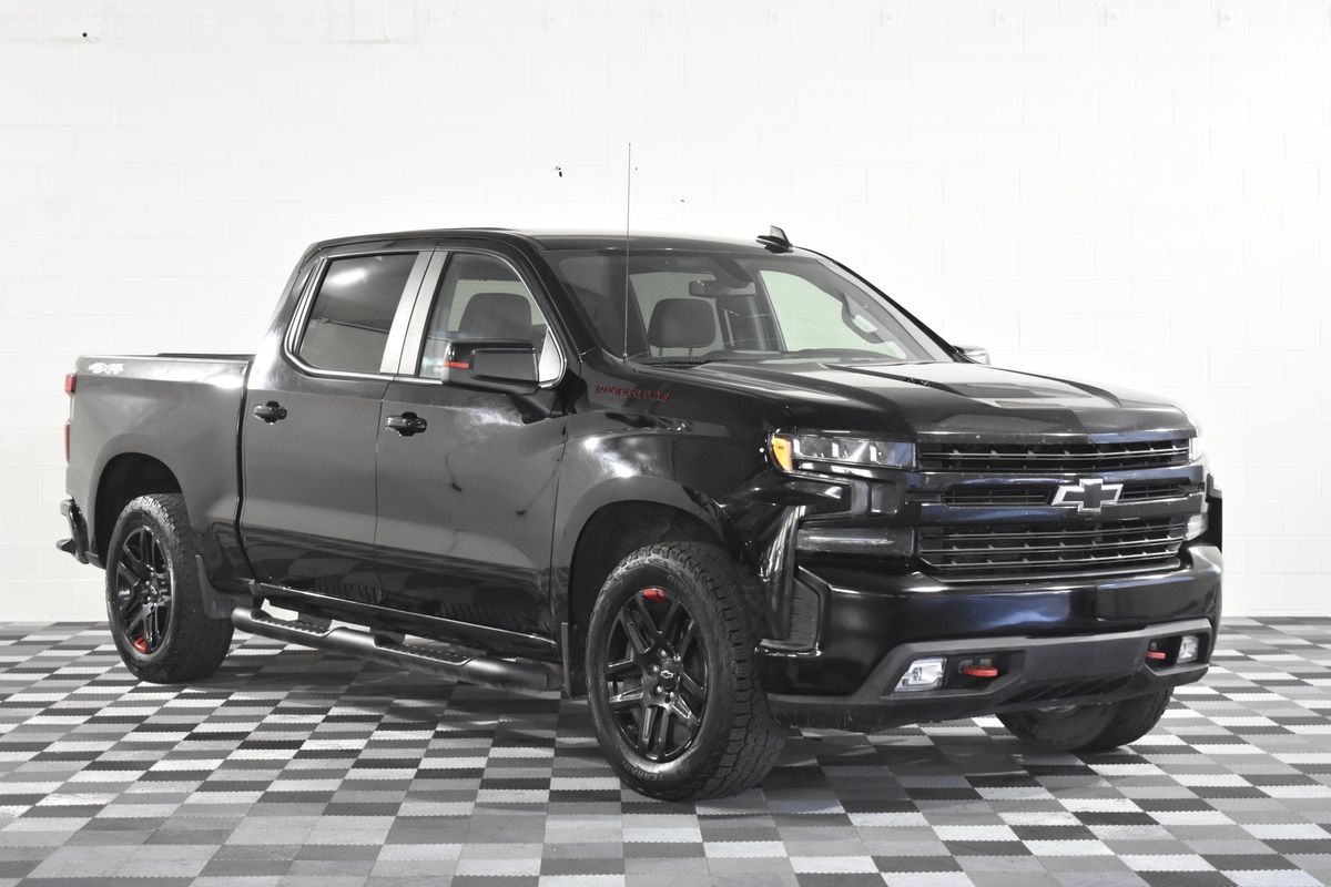 2021 Chevrolet Silverado 1500 4WD Crew Cab Short Bed RST