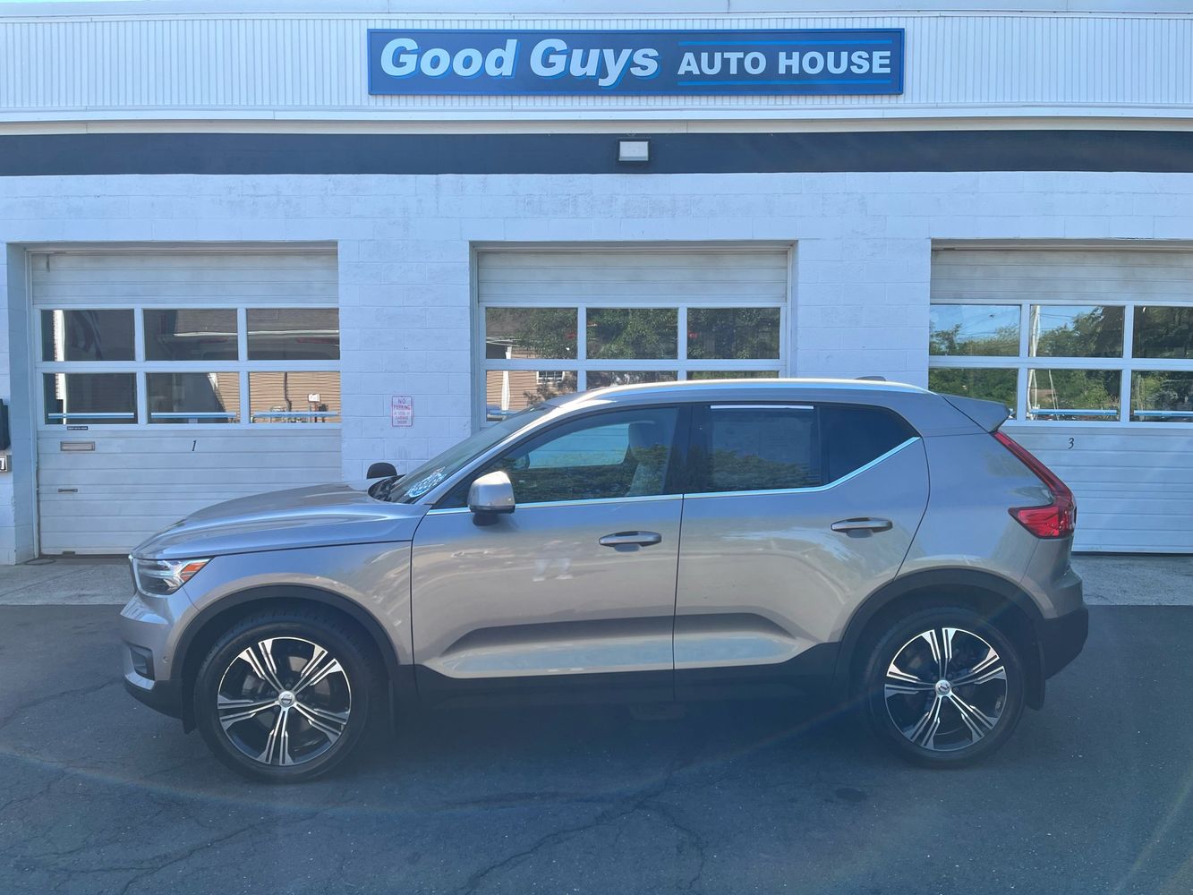 2021 Volvo XC40 T5 Inscription AWD's photo