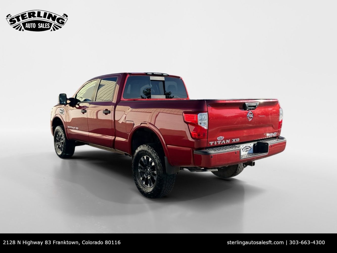 2017 Nissan Titan PRO-4X photo 3