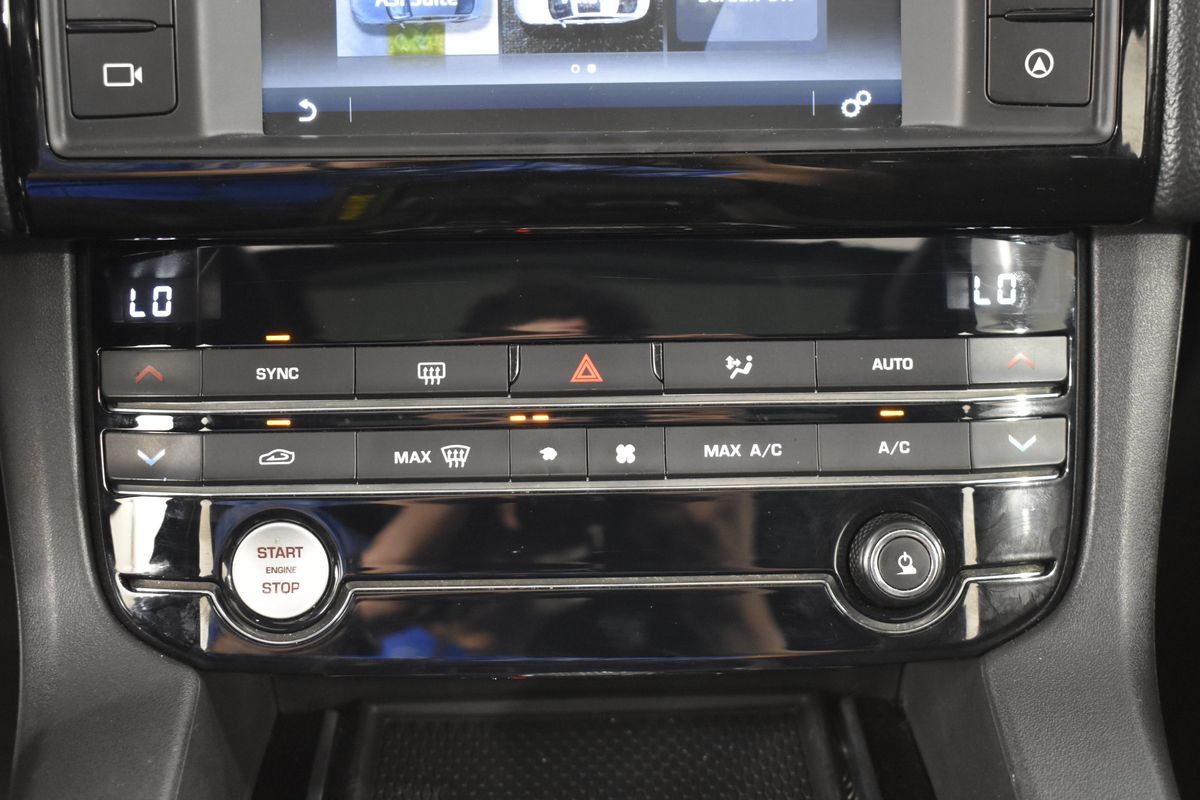 2018 Jaguar F-PACE 35t Premium