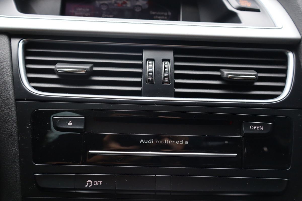 2016 Audi A4 2.0T quattro Premium Plus