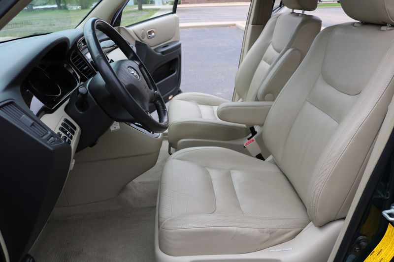 2001 Toyota Highlander 4WD | Victory Motors of Colorado