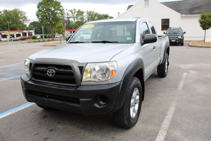 2007 Toyota Tacoma Base's photo