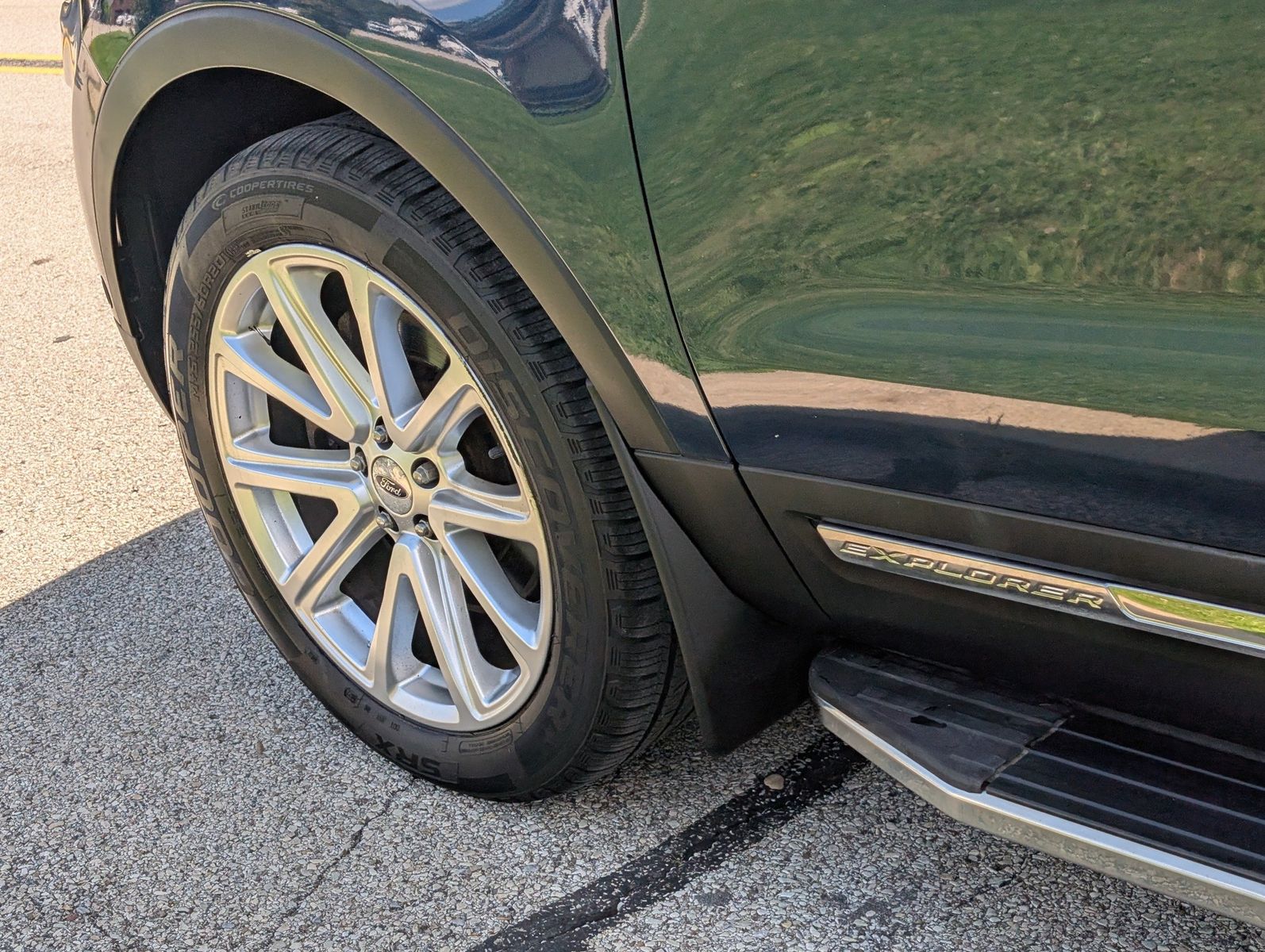 2017 Ford Explorer 33