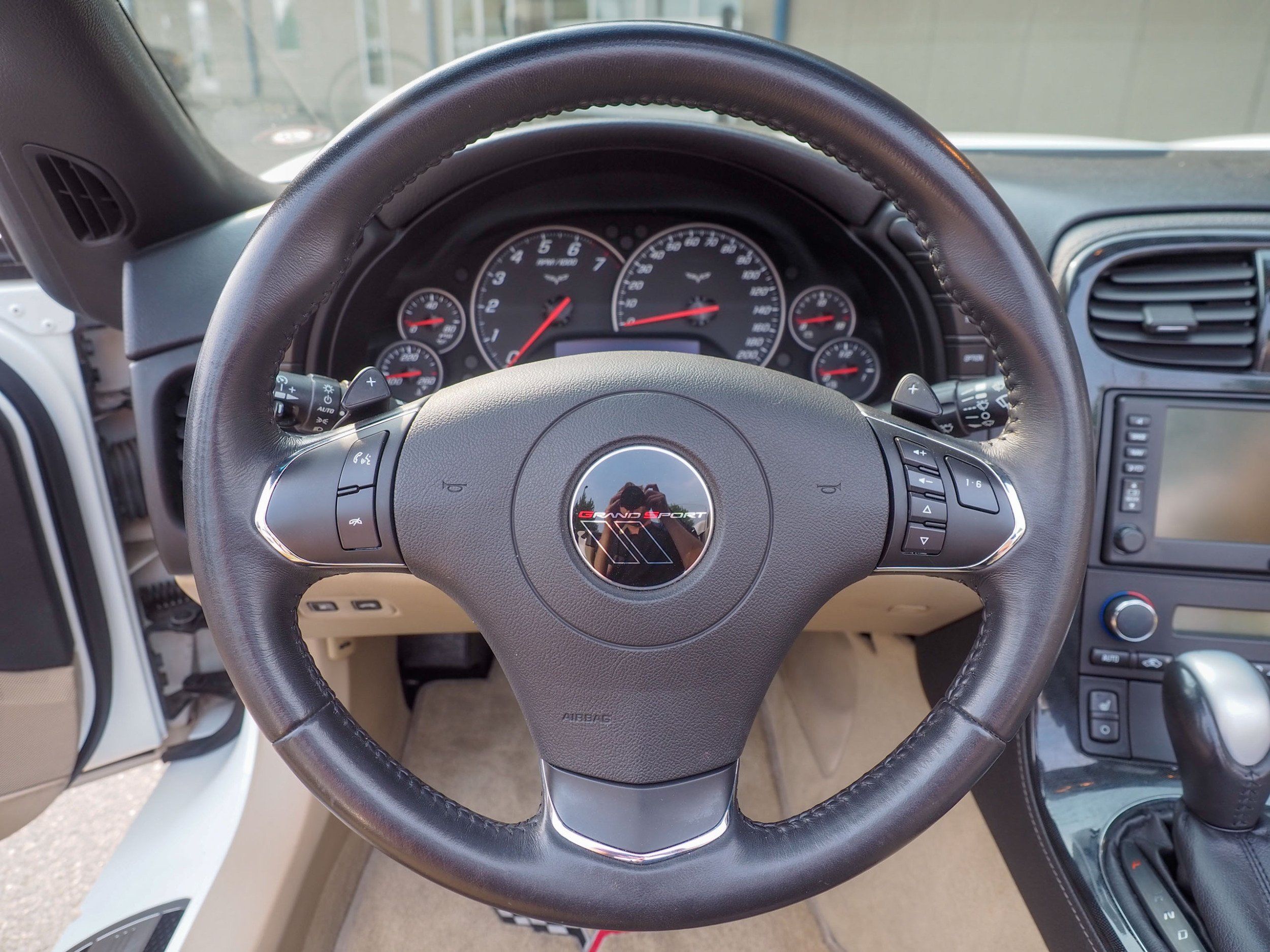 2012 Chevrolet Corvette White Grand Sport