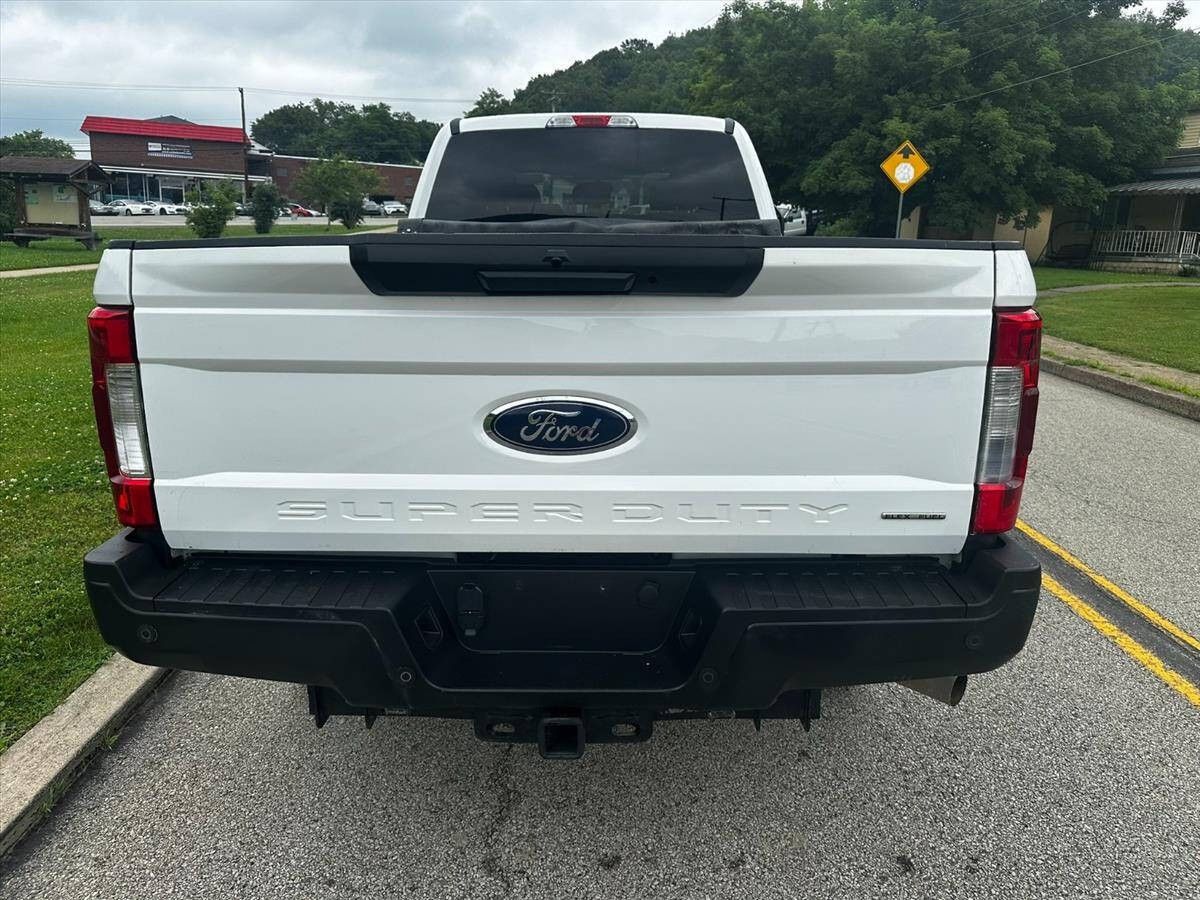 2017 Ford F-250 Super Duty 9