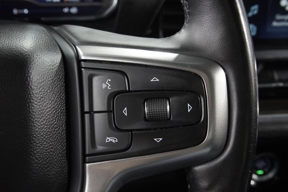 2023 Chevrolet Silverado 1500 4WD Crew Cab Standard Bed LT