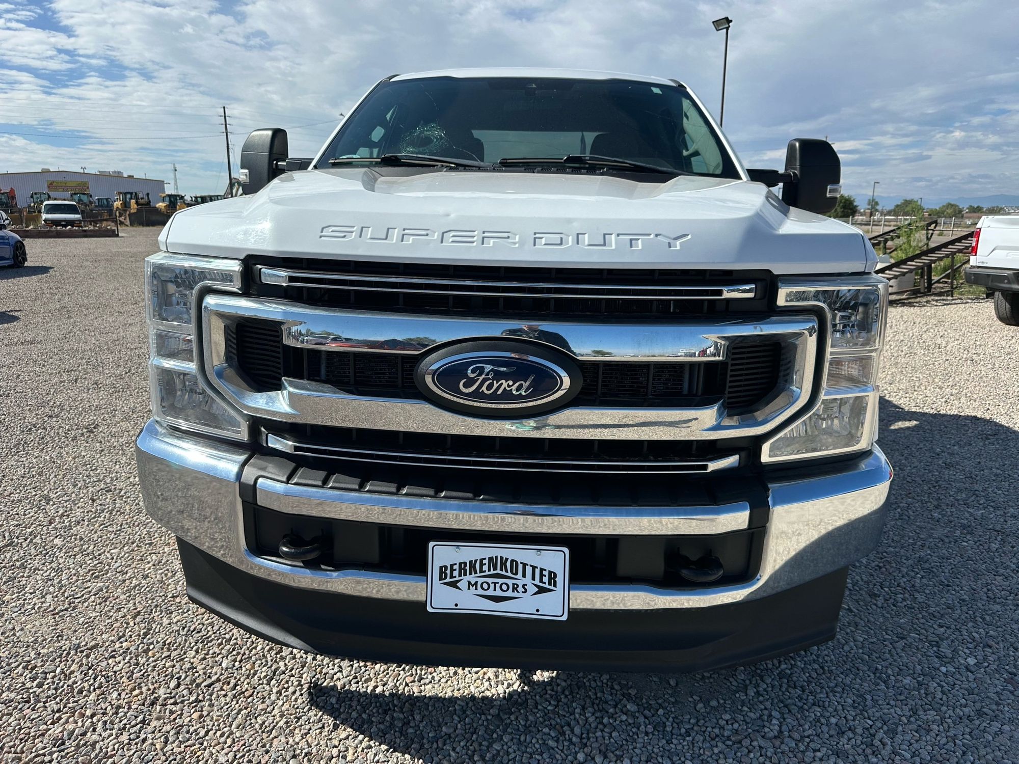 2022 Ford F-250 XLT photo 3