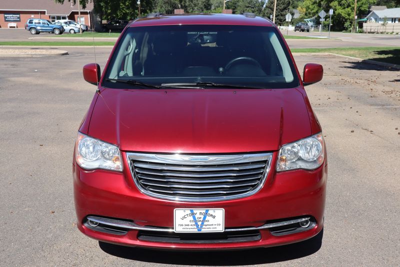 2015 Chrysler Town and Country Photos