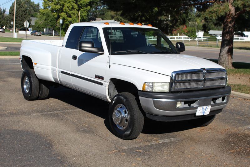 2002 Dodge Ram 3500 Photos