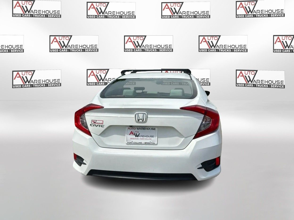 2018 Honda Civic LX photo 4