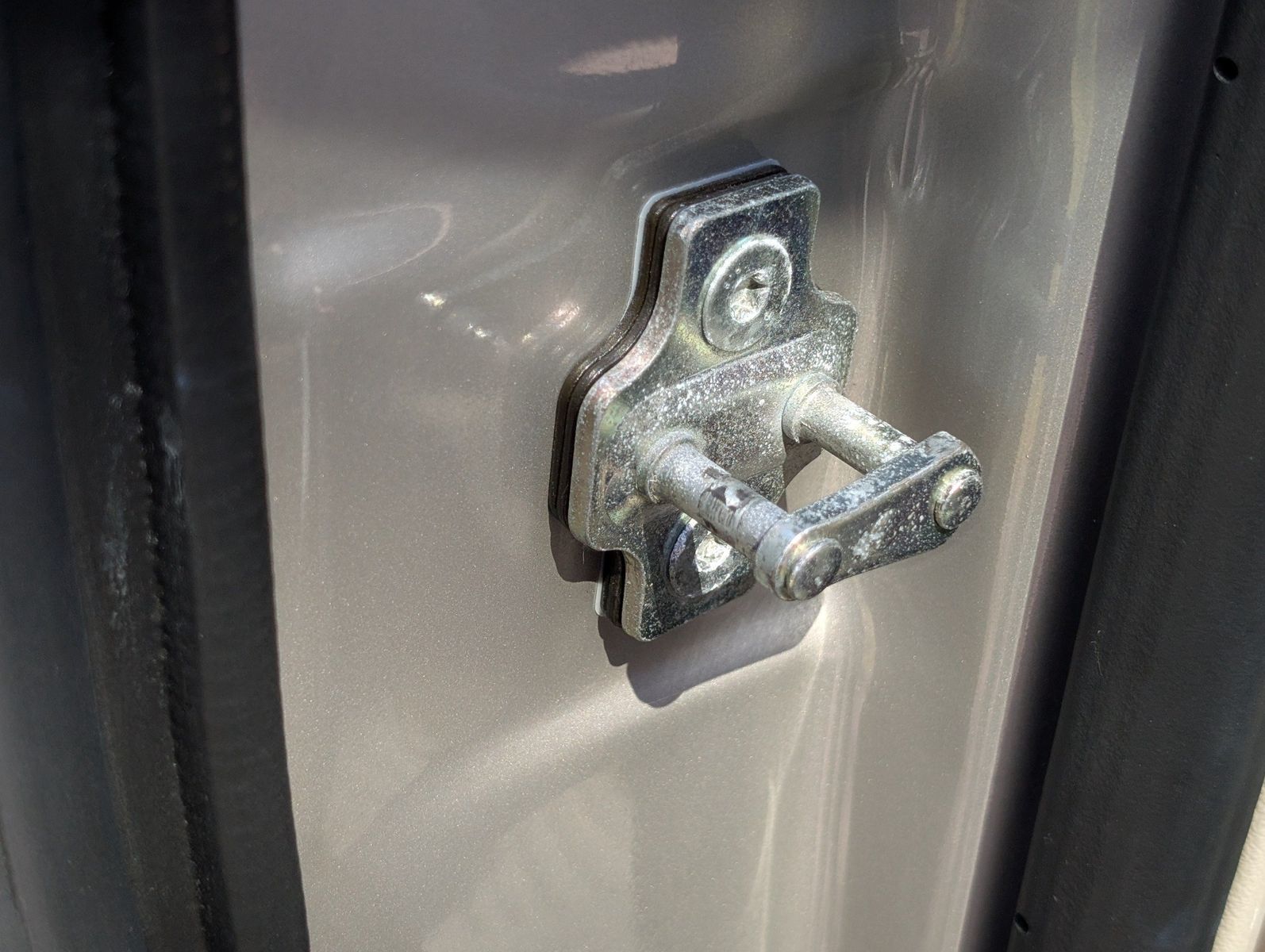 2004 Cadillac Escalade ESV 215