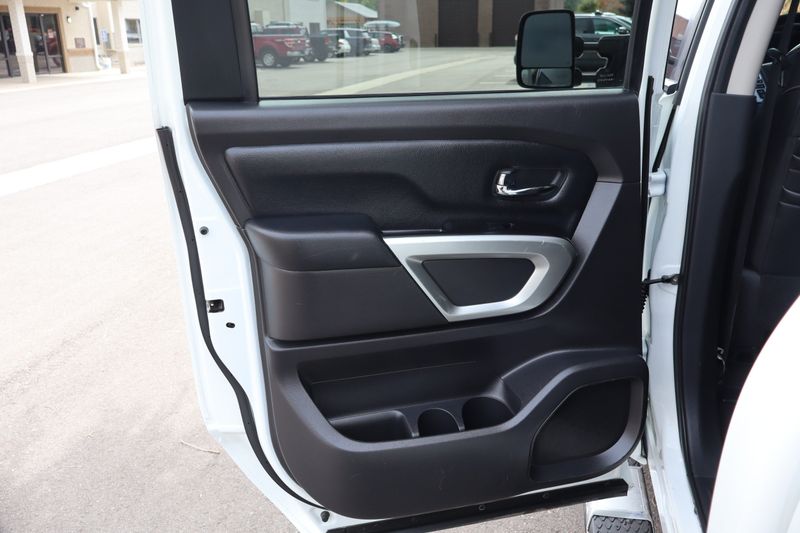 2017 Nissan Titan XD SV | Victory Motors of Colorado