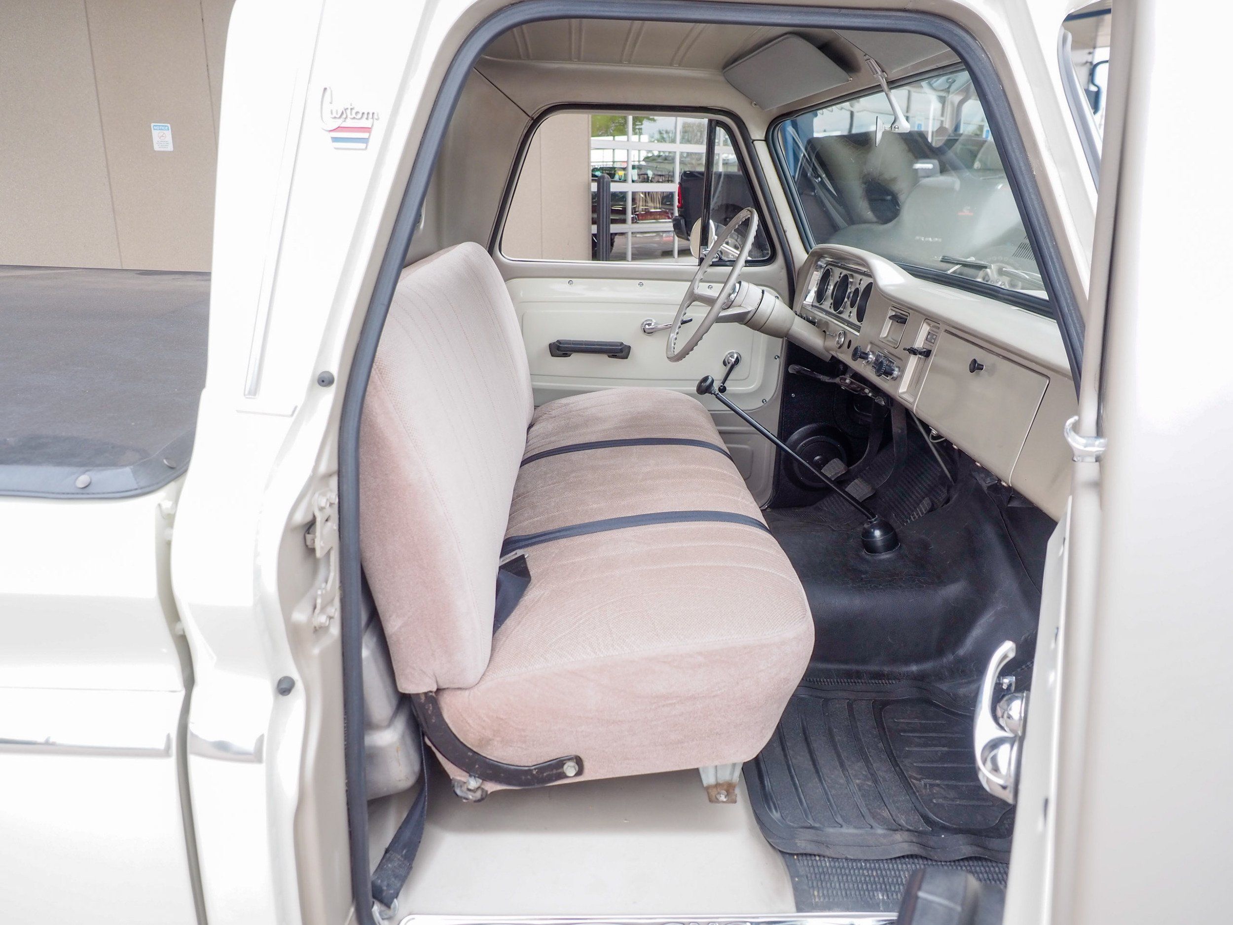 1966 GMC Pickup White RWD