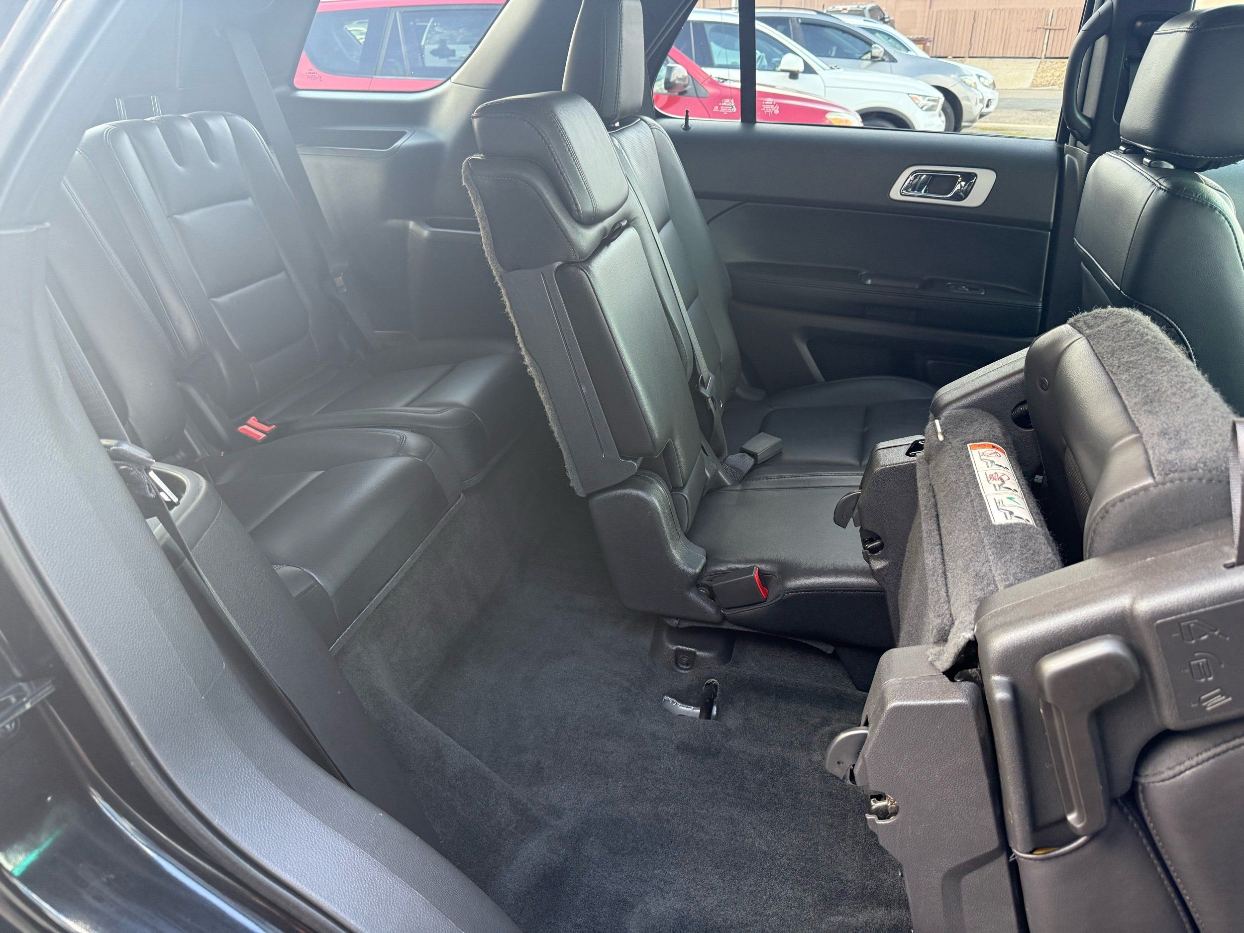 2015 Ford Explorer Limited photo 16