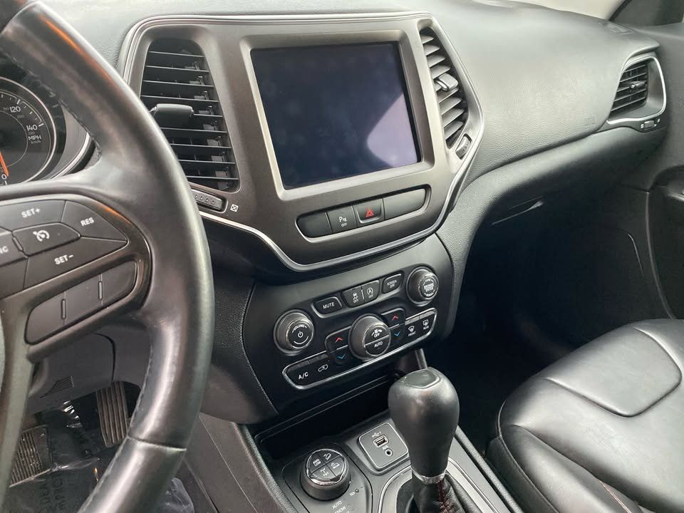 2019 Jeep Cherokee Trailhawk - Photo 10