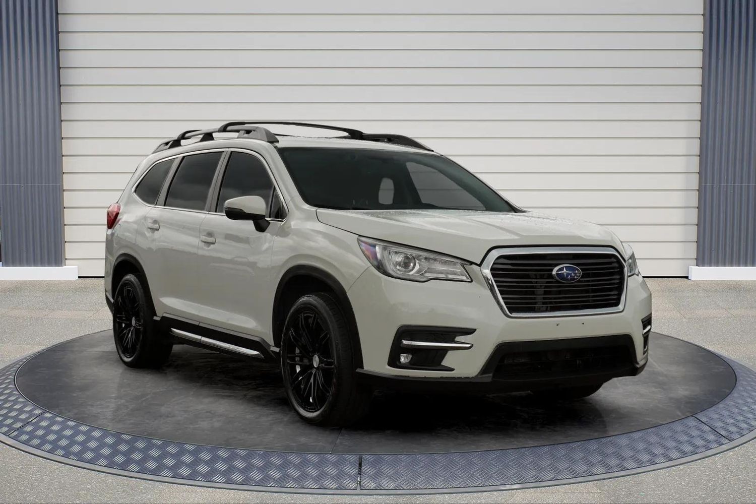 2019 Subaru Ascent Limited 7 Passenger's photo