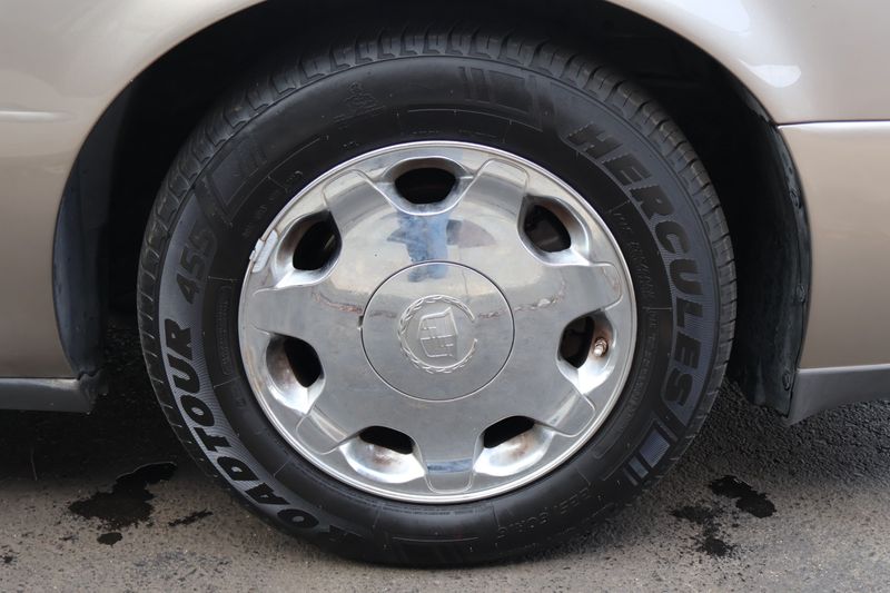 2002 Cadillac DeVille DHS | Victory Motors of Colorado