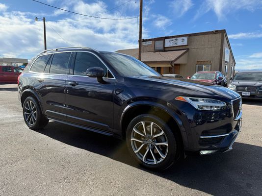 2016 Volvo XC90 Momentum's photo