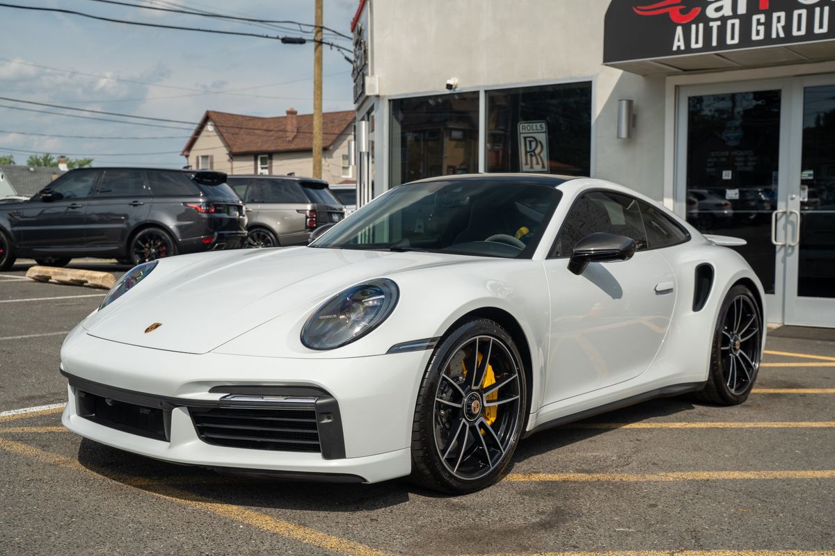 2021 Porsche 911 Turbo / Turbo S