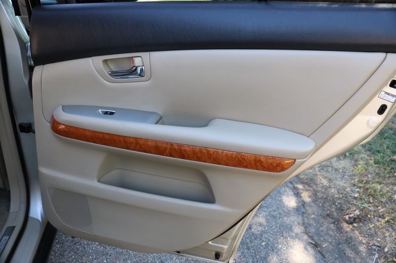 2006 Lexus RX 400h AWD | Victory Motors of Colorado