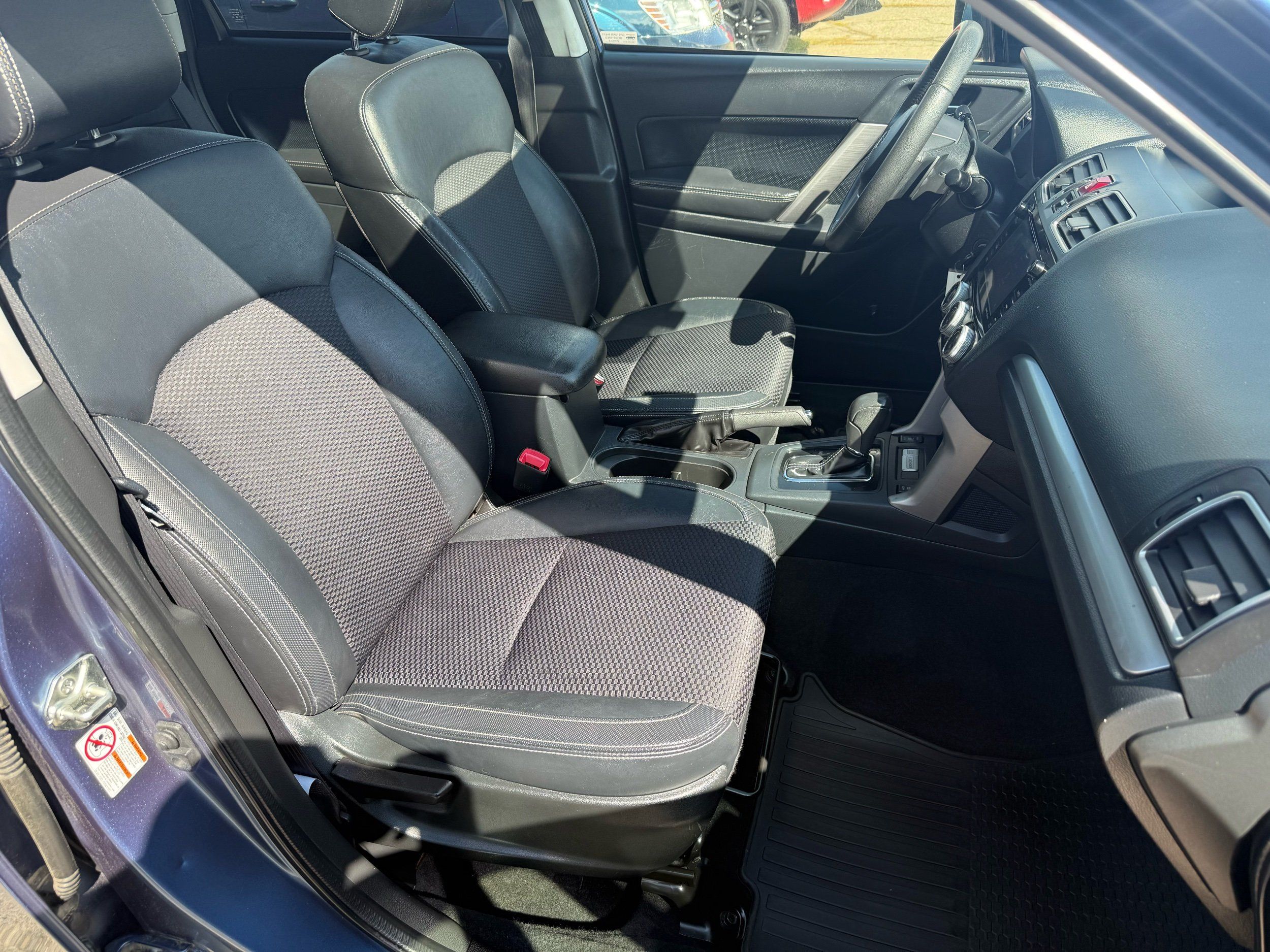 2017 Subaru Forester 2.0XT Premium photo 14