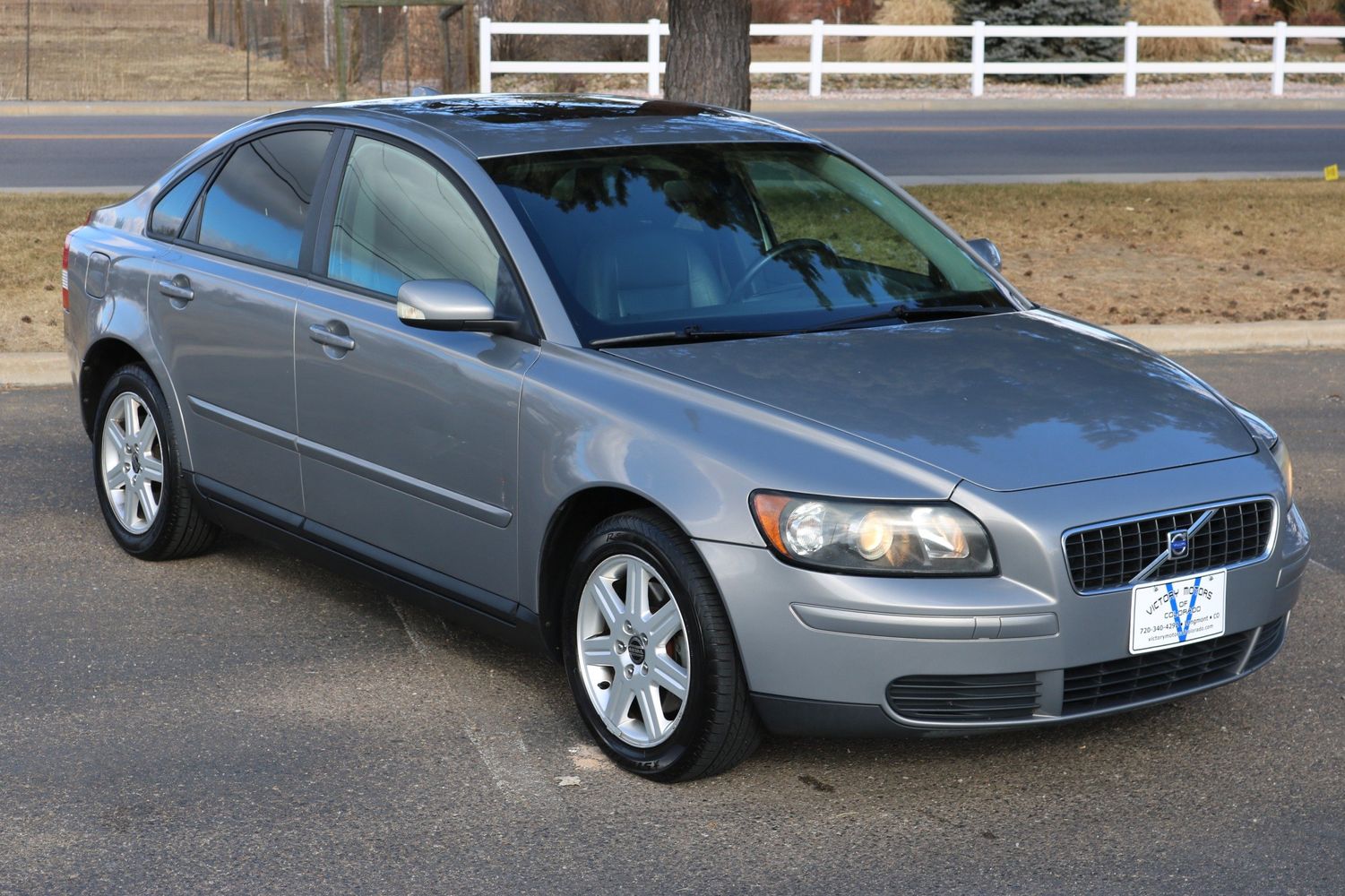 2006 Volvo S40 2.4i | Victory Motors of Colorado