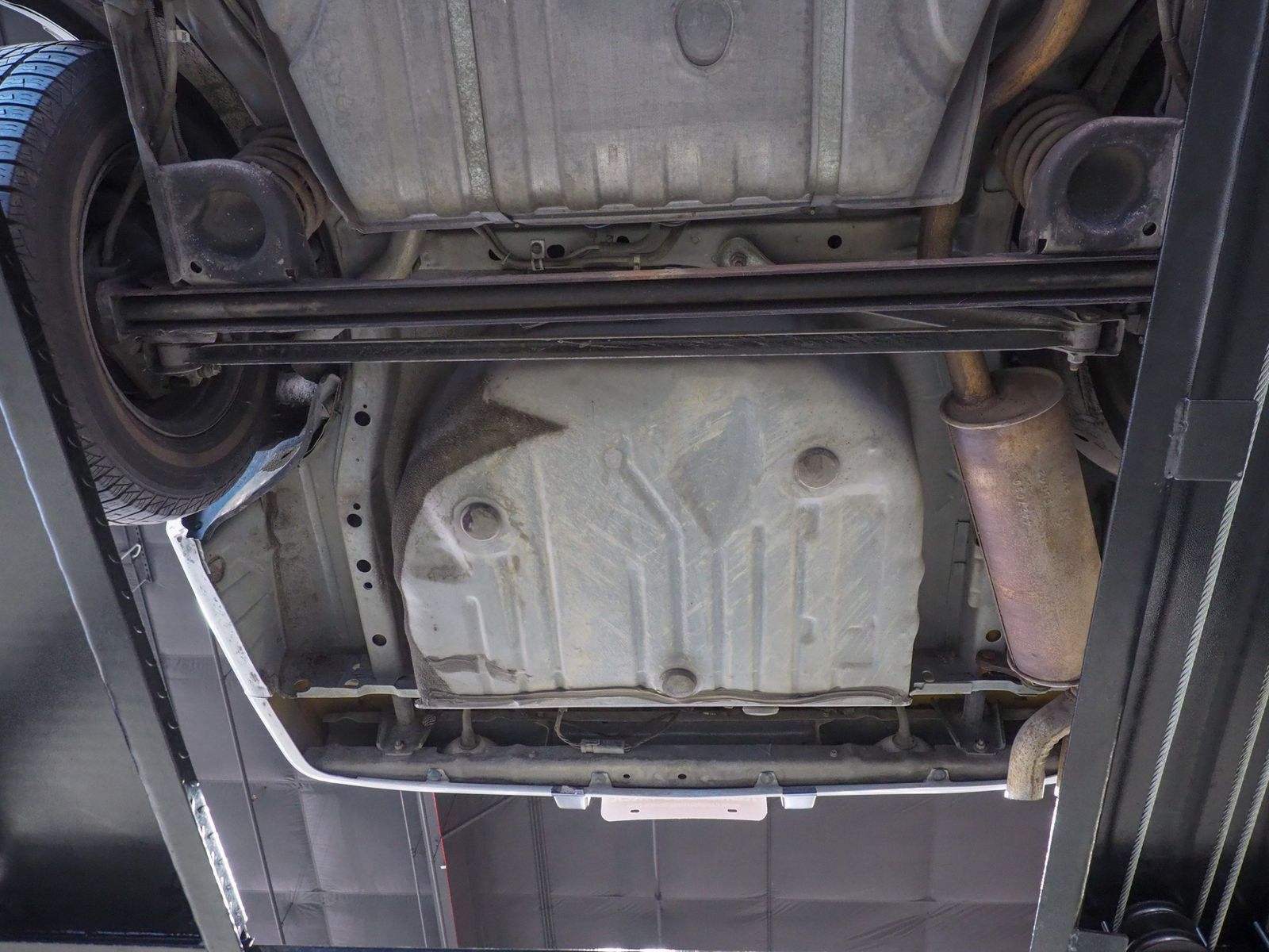 1990 Chrysler Le Baron 77