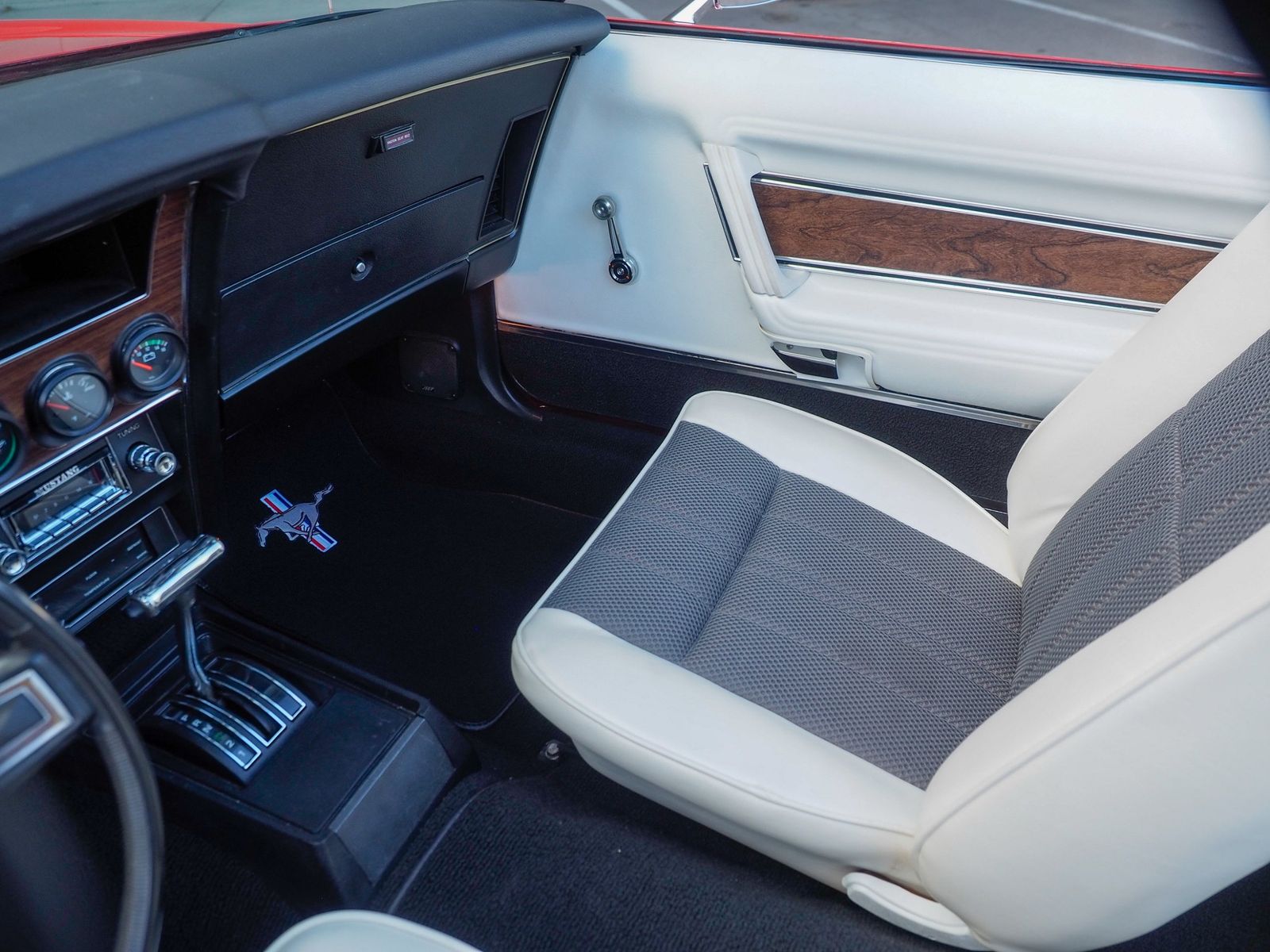 1973 Ford Mustang 64