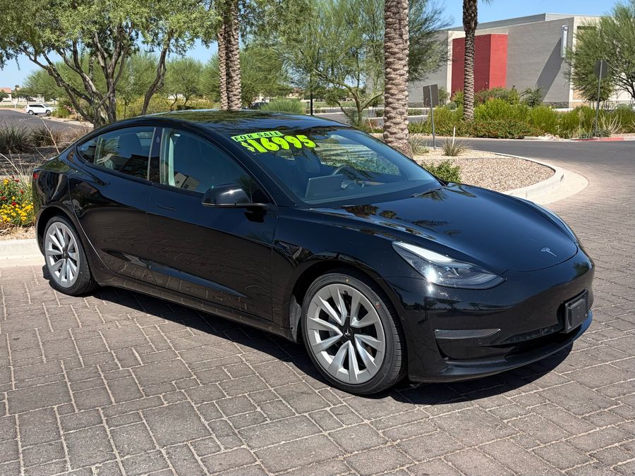 2022 Tesla Model 3 Rear-Wheel Drive