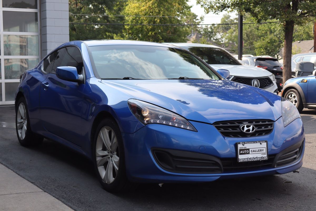 2010 Hyundai Genesis Coupe 2.0T Premium