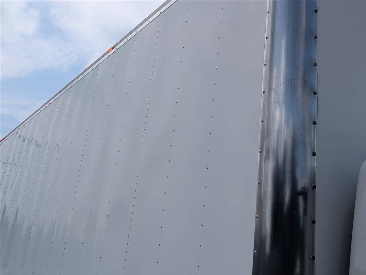 2018 International DuraStar 4300 24