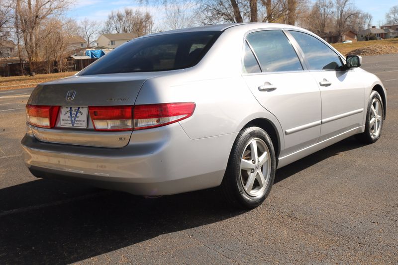 2004 Honda Accord Photos